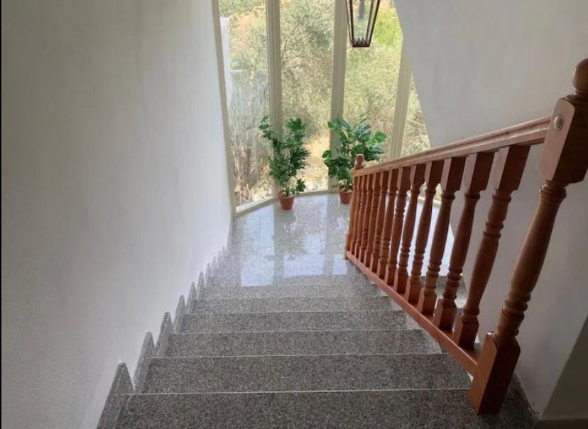Qerana'S Rooms: Corner Of Nature 格勒姆 外观 照片