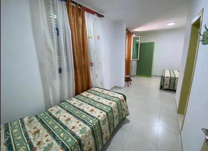 Qerana'S Rooms: Corner Of Nature 格勒姆 外观 照片